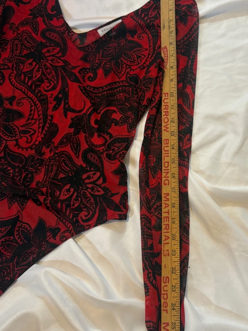 Socialite Red & Black Paisley V-Neck Long Sleeve Bodysuit - Picture 4 of 6